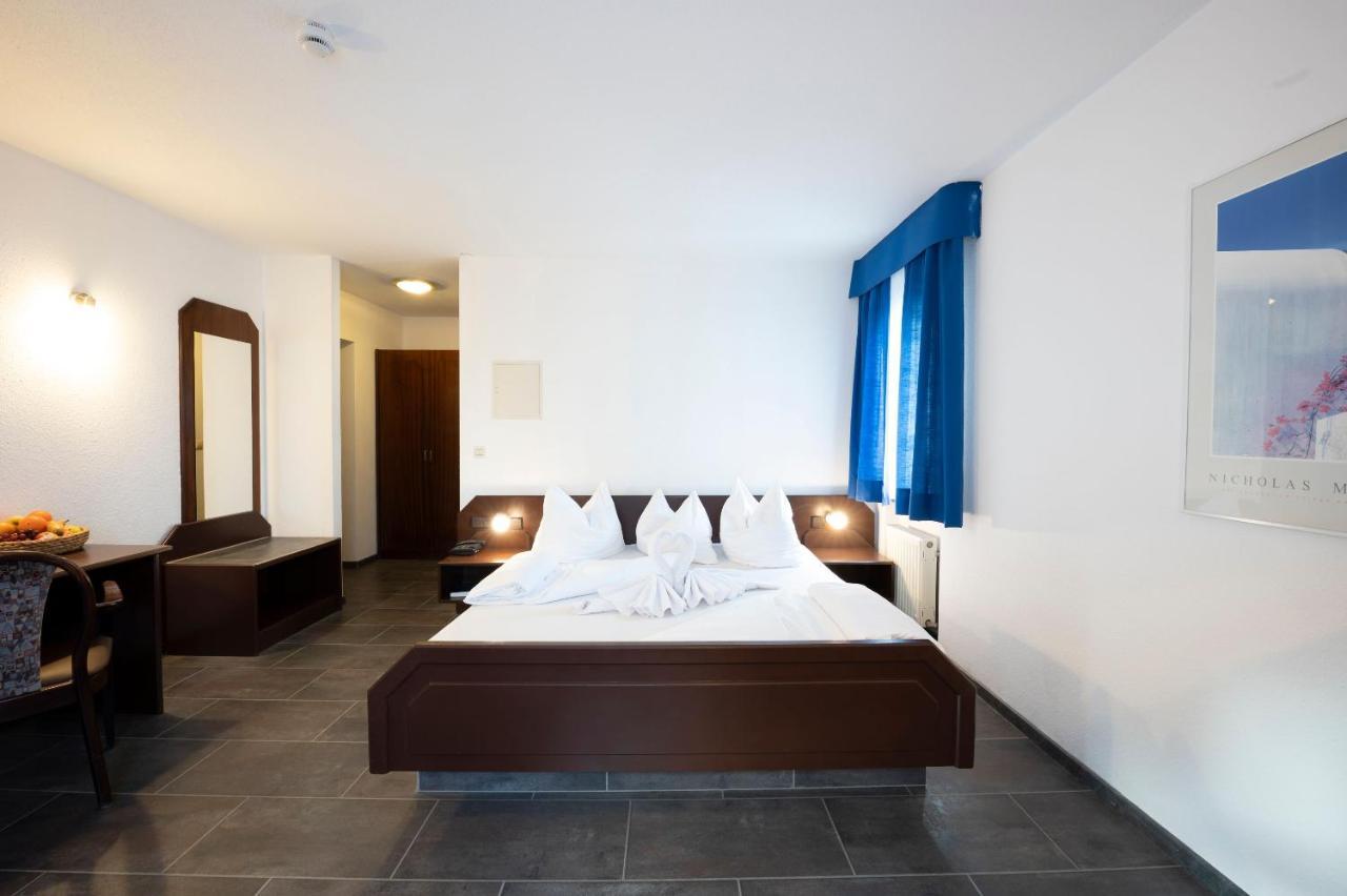 Hotel Astoria Am Urachplatz Stuttgart Exterior photo